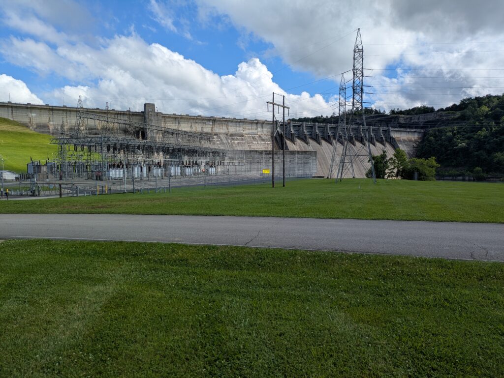 Cumberland Lake Dam